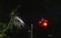 Video Truk Tangki BBM Masuk Jurang Sedalam 40 Meter di Cianjur