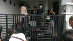 Eksekusi Rumah Elite di Waru Sidoarjo Ricuh, Pemilik Lawan Petugas dengan Tombak