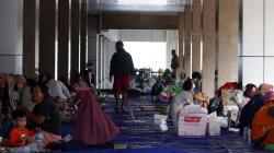 Banjir Belum Surut, Warga Cipinang Melayu Mengungsi ke Universitas Borobudur