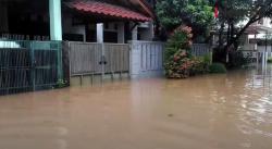 Video Perumahan Elite di Jatibening Bekasi Terendam Banjir hingga Satu Meter