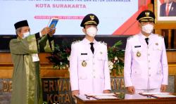 Sah! Gibran Resmi Jabat Wali Kota Solo 