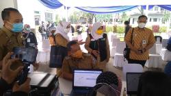 350 Pejabat Publik-Tokoh Agama di Kota Bandung Disuntik Vaksin Covid-19