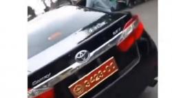 Viral Perempuan Pamerkan Mobil Dinas TNI, Kapuspen : Pelat Nomor Bodong