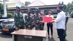 Wanita Cantik Pamer Mobil Ngaku Beli Pelat Nomor TNI Bodong Rp1,5 Juta