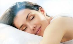 5 Cara Sederhana Menjaga Kebersihan dan Kesehatan Kulit, Nomor 3 Rajin Ganti Sarung Bantal 