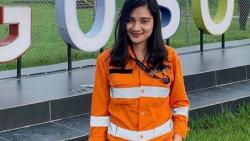 Viral, Karyawan Perusahaan Tambang Prilly Priccilia Buang Berkas Pelamar Kerja saat Live IG