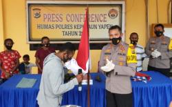 Komandan KKB Papua Wilayah Kosiwo Noki Orarei Menyerahkan Diri ke Polres Yapen