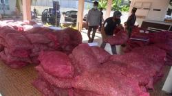 Kalsel Kekurangan Pasokan Bawang Merah dan Cabai Kering
