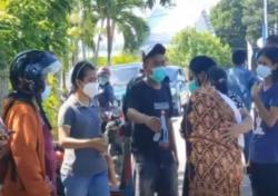 Video Protes Keluarga Pasien Covid-19 di RS Santo Gabriel Kewapante
