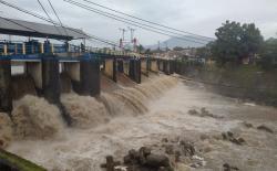 Puncak Bogor Hujan Deras, Bendung Katulampa Siaga 3
