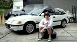 Bukan Supercar, Iqbaal Ramadhan Pilih Mobil Pertama Honda Civic Tahun 90-an