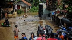 Sungai Citarum Meluap, Permukiman Warga Kabupaten Bandung Terendam 1,5 Meter