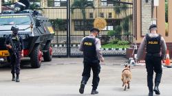 Mabes Polri Dijaga Ketat Polisi dan Anjing Pelacak