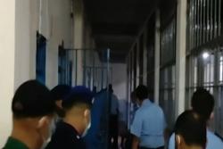 Video Razia Lapas Cipinang, Petugas Temukan 27 Telepon Genggam