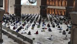 Rakor PPKM Luar Jawa Bali, Airlangga Minta Prokes Ditegakkan di Masjid saat Ramadan