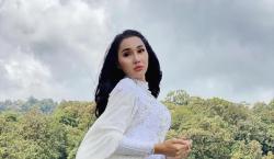 Lucinta Luna Minta Maaf, Usai dikecam karena Aksi Berenang Bersama Lumba-Lumba