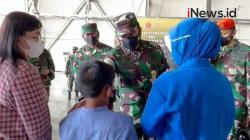 Penuh Haru, Panglima TNI Kunjungi Keluarga Kru KRI Nanggala-402