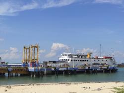H-2 Pelarangan mudik, Pelabuhan Tanjung Kalian Kebanjiran penumpang   