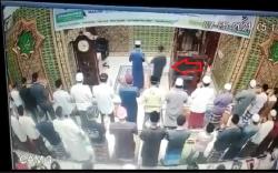 Kronologi Imam Masjid di Pekanbaru Dianiaya Pemuda Stres saat Salat Subuh