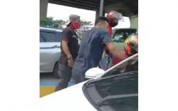 Viral Anggota TNI Dikeroyok Debt Collector saat Antar Warga yang Sakit