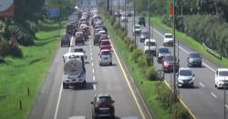Video Antrean Panjang di Gerbang Tol Pasteur Didominasi Mobil Plat Jabodetabek<