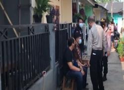 Video Polisi Gelar Penyelidikan Kasus Perampokan dan Perkosaan di Bekasi