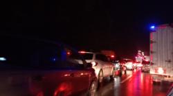 Kendaraan Terjebak Kemacetan di Tol Cipularang Arah Jakarta, Diduga Ada Kecelakaan<