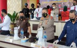 Polrestabes Palembang Musnahkan Barang Bukti dari Kampung Narkoba 