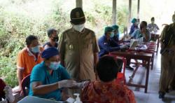 Vaksinasi Covid-19 di Karangasem Bali Lampaui Target, Tembus 9.000 Orang