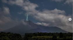 Cahaya Hijau di Gunung Merapi, Lapan Sebut Kemungkinan Hujan Meteor