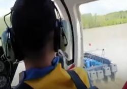 Video Aksi Helikopter Kejar Kapal Hantu Diwarnai Tembakan Peringatan
