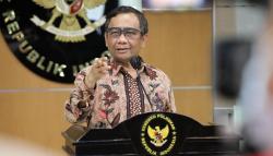 Revisi UU ITE, Mahfud Beberkan Contoh Postingan yang Bisa Dipidana
