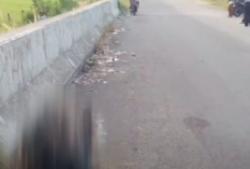 Video Penemuan Jasad Pria Tanpa Identitas di Pinggir Jalan Flyover Brebes