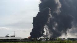 Kilang Minyak Pertamina Masih Terbakar, Asap Hitam Membubung Tinggi