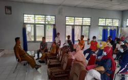 4 Bulan Gaji Tak Dibayar, Puluhan Ketua RT Datangi Kantor Camat di OKU