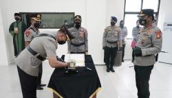 Pimpin Sertijab 2 Kapolres, Kapolda Maluku Utara Instruksikan Berantas Premanisme
