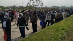 Vaksinasi Massal Diikuti 5.000 Warga Bandung Raya, Ribuan Orang Serbu Stadion GBLA