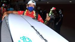 Keren Banget! Atlet Indonesia Rio Waida Kalahkan Peselancar Nomor 1 Dunia di WSL 2022 Banyuwangi