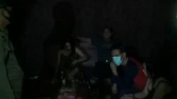 Pengunjung Kafe di Pantura Subang Kocar-kacir Dibubarkan Satpol PP