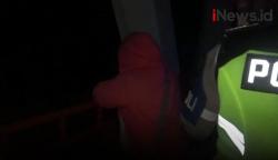 Video Petugas dan Warga Gagalkan Percobaan Bunuh Diri Seorang Ibu di Jembatan Kahayan Palangkaraya