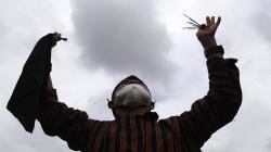 Begini Ritual Pawang Hujan Menggeser Awan Gelap