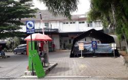 Antrean Mengular di IGD, RSUD Cibinong Dirikan Tenda Darurat