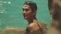 Oscar Lawalata Trending Topic Pakai Swimsuit Seksi, Netizen: Cantik Ayu Ne  
