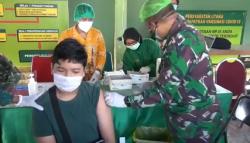 Bali Targetkan Tiap Sekolah Tuntaskan Vaksinasi dalam 2 Hari