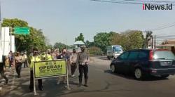 Video Hari Pertama PPKM Darurat, Kota Bandung Dijaga Ketat Polisi