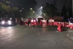 Video Penyekatan di Jalan Surabaya-Sidoarjo  Ada Pocong dan Paranormal 