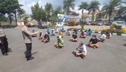 Lomba Burung Merpati di Tasikmalaya Dibubarkan, 32 Peserta Diamankan Polisi
