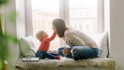Psikolog Beri Tips Cara Orang Tua Beri Stimulus Kasih Sayang ke Anak saat Pandemi di Rumah