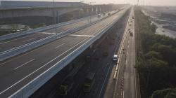 Perbaikan Jalan di Sejumlah Titik Tol Jakarta-Cikampek, Pengendara Diminta Waspada