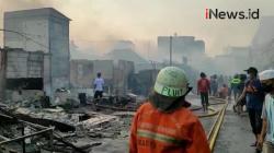 Video Kebakaran Pemukiman Warga di Teluk Gong Jakut, 14 Unit Damkar Dikerahkan